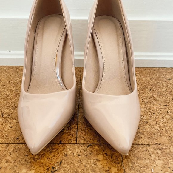 Nude Stiletto Pumps - Picture 4 of 6
